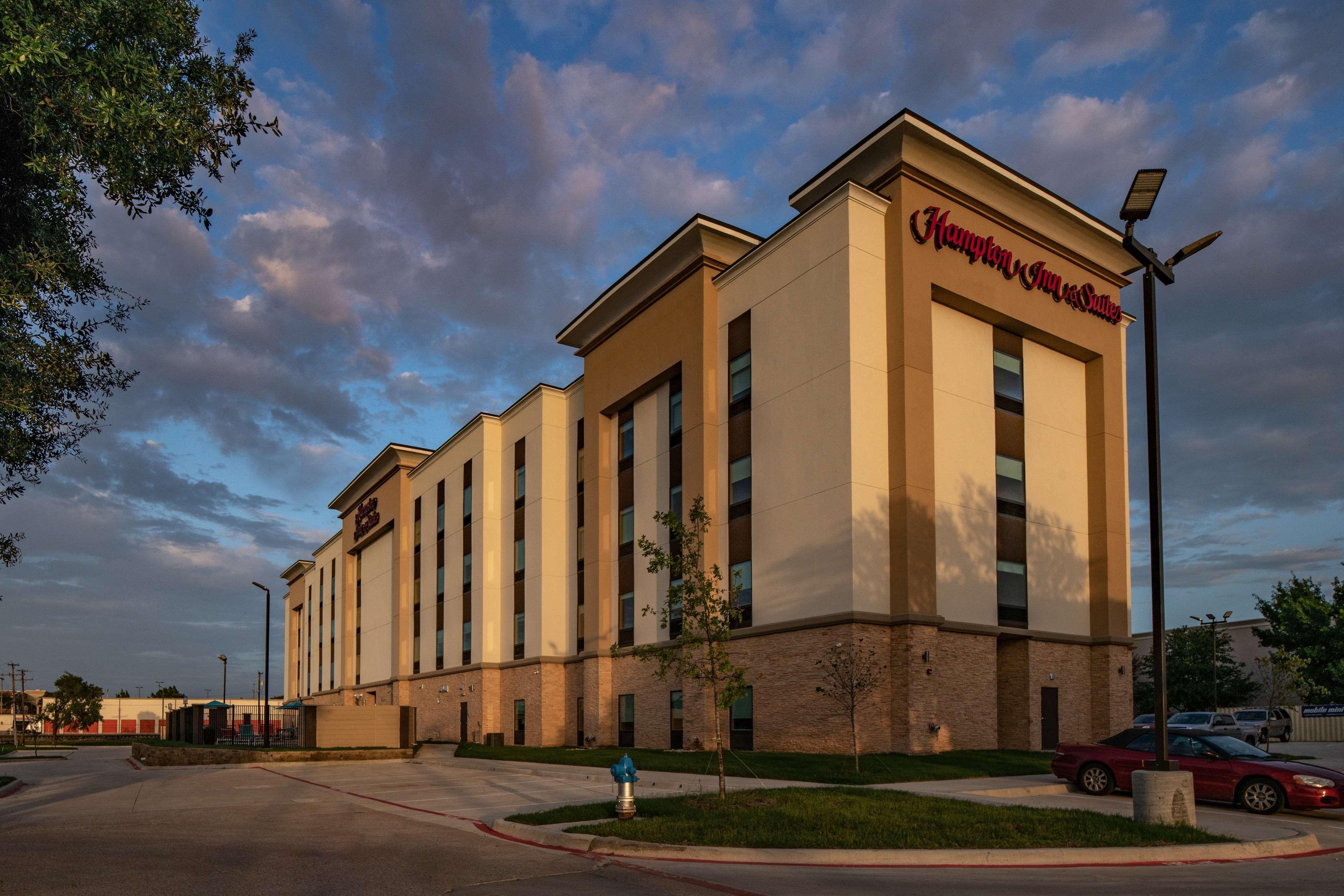 Hampton Inn & Suites Dallas/Plano Central Dış mekan fotoğraf
