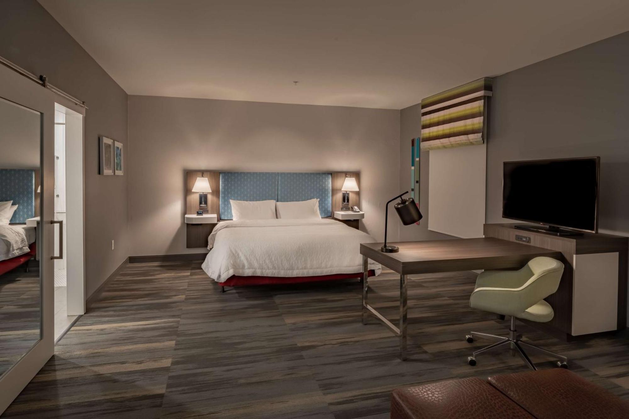 Hampton Inn & Suites Dallas/Plano Central Dış mekan fotoğraf