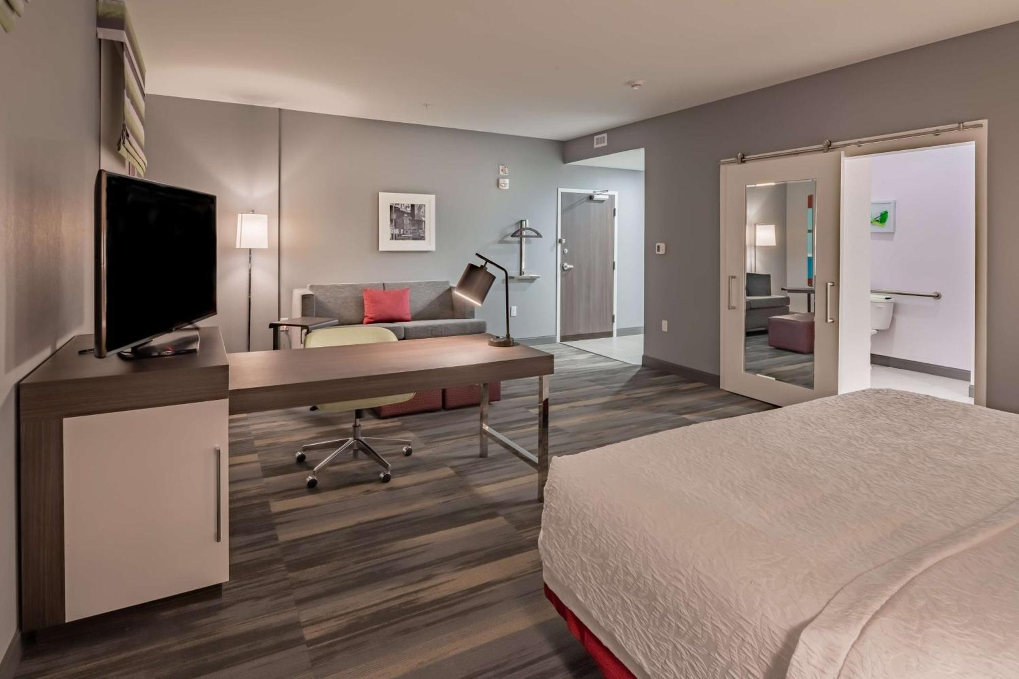 Hampton Inn & Suites Dallas/Plano Central Dış mekan fotoğraf